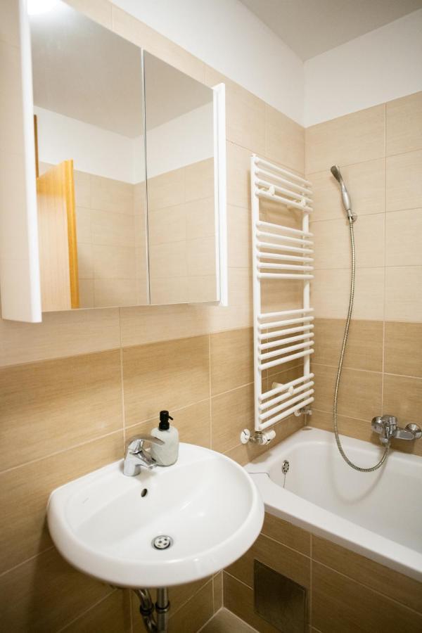 Apartman Martes Slavonski Brod Exteriör bild
